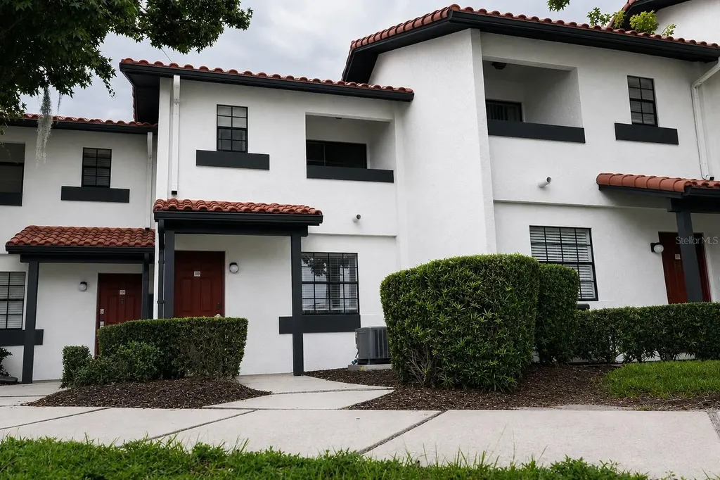 10330 Turkey Lake Road Orlando FL 32819