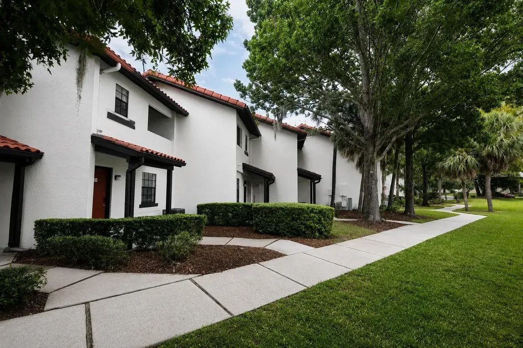 10330 Turkey Lake Road Orlando FL 32819
