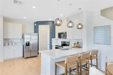 4308 Chester Springs Boulevard Davenport FL 33837