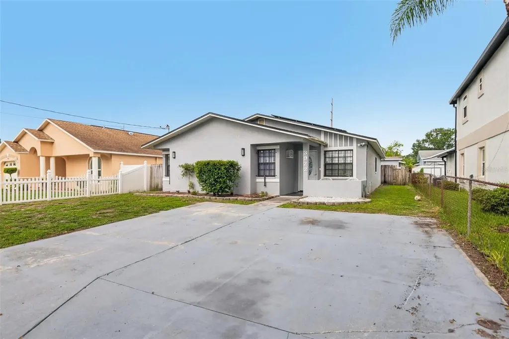 3922 W Robson Street Tampa FL 33614