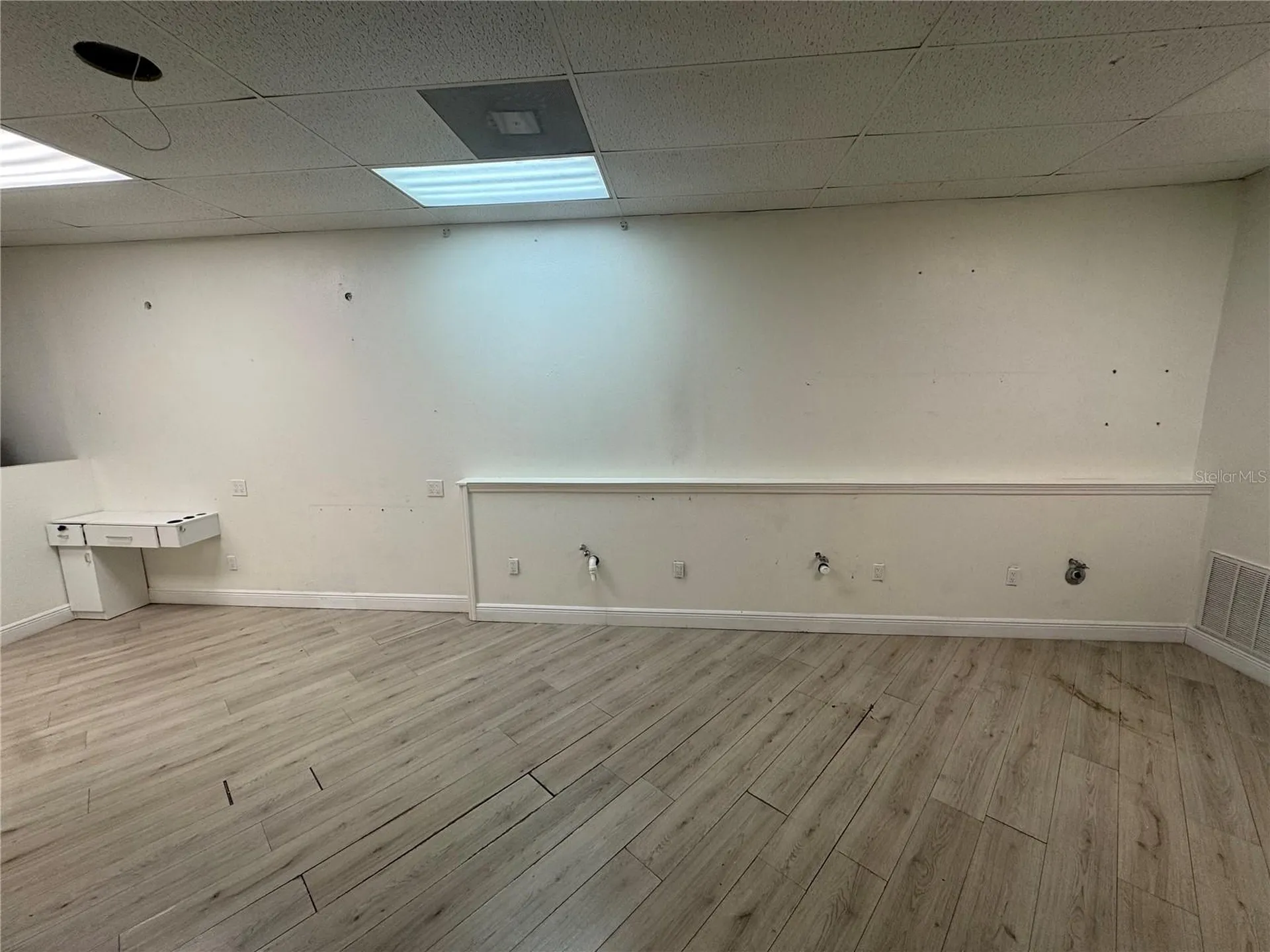 3274 Commercial Way Spring Hill FL 34606