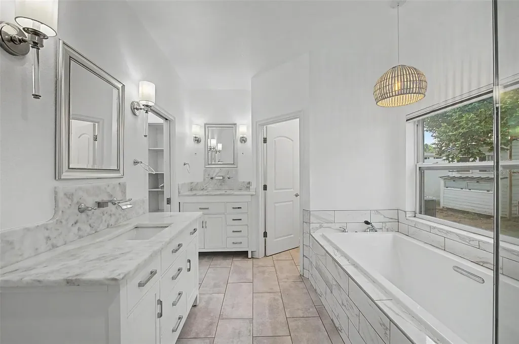 606 Royal Crest Drive Brandon FL 33511