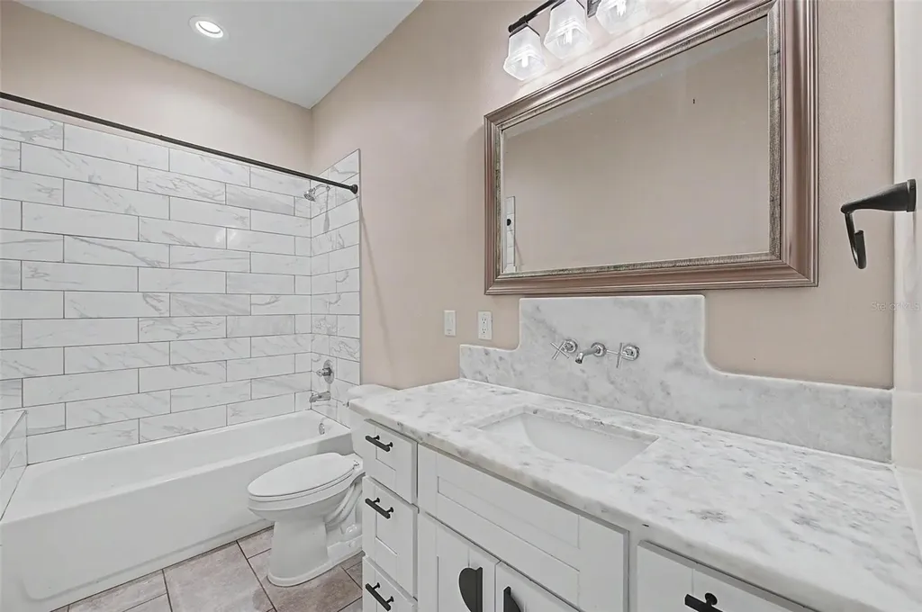 606 Royal Crest Drive Brandon FL 33511