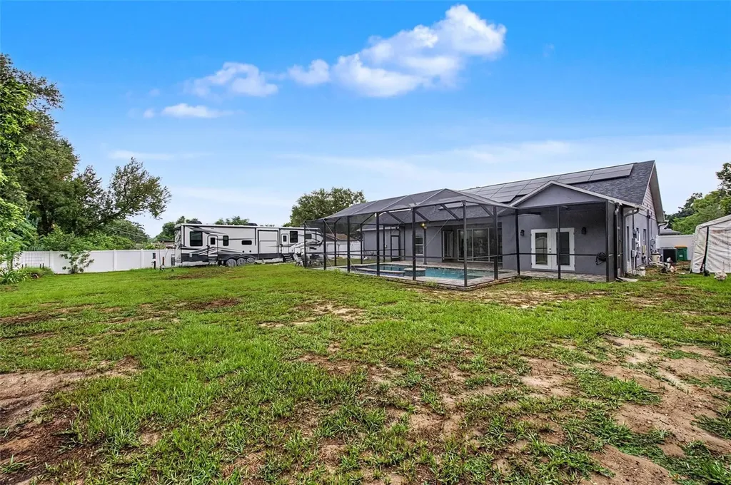 606 Royal Crest Drive Brandon FL 33511