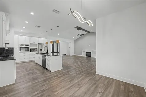 606 Royal Crest Drive Brandon FL 33511