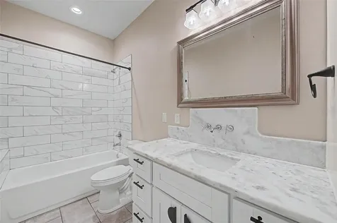 606 Royal Crest Drive Brandon FL 33511