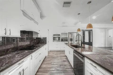 606 Royal Crest Drive Brandon FL 33511