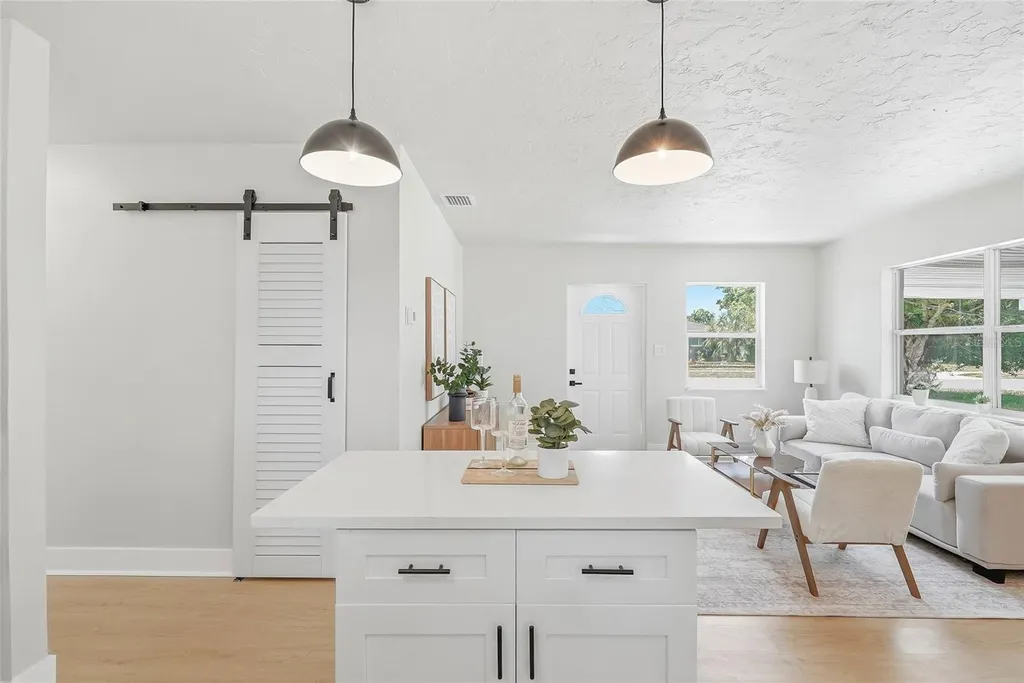 1306 Dartmouth Drive Bradenton FL 34207