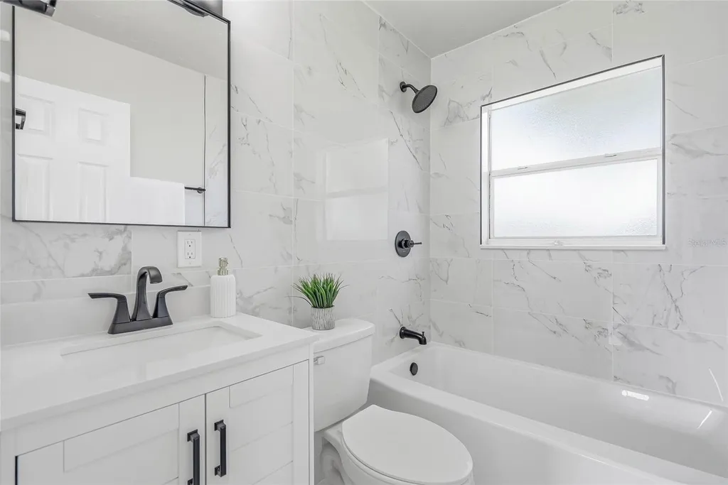 1306 Dartmouth Drive Bradenton FL 34207