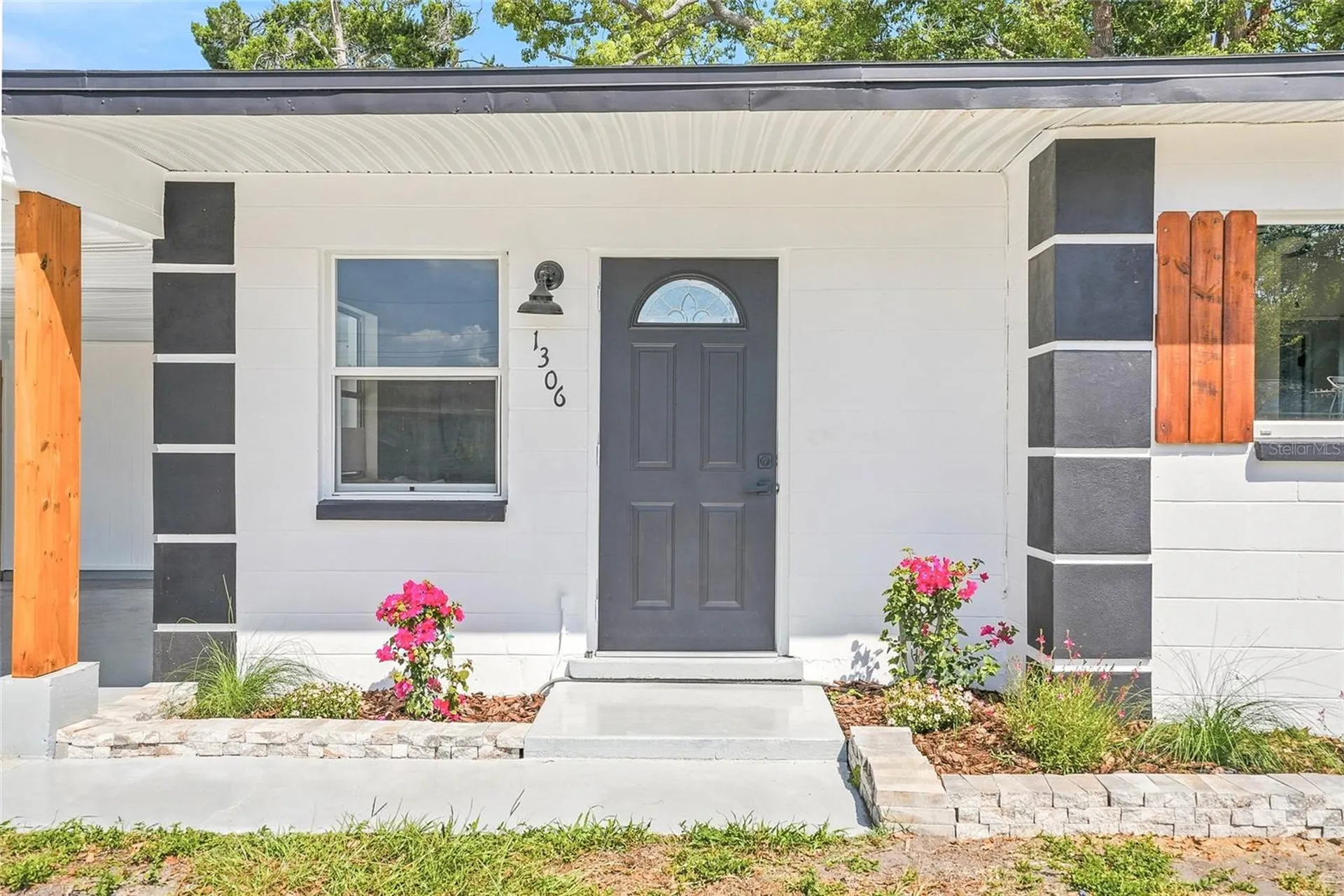 1306 Dartmouth Drive Bradenton FL 34207