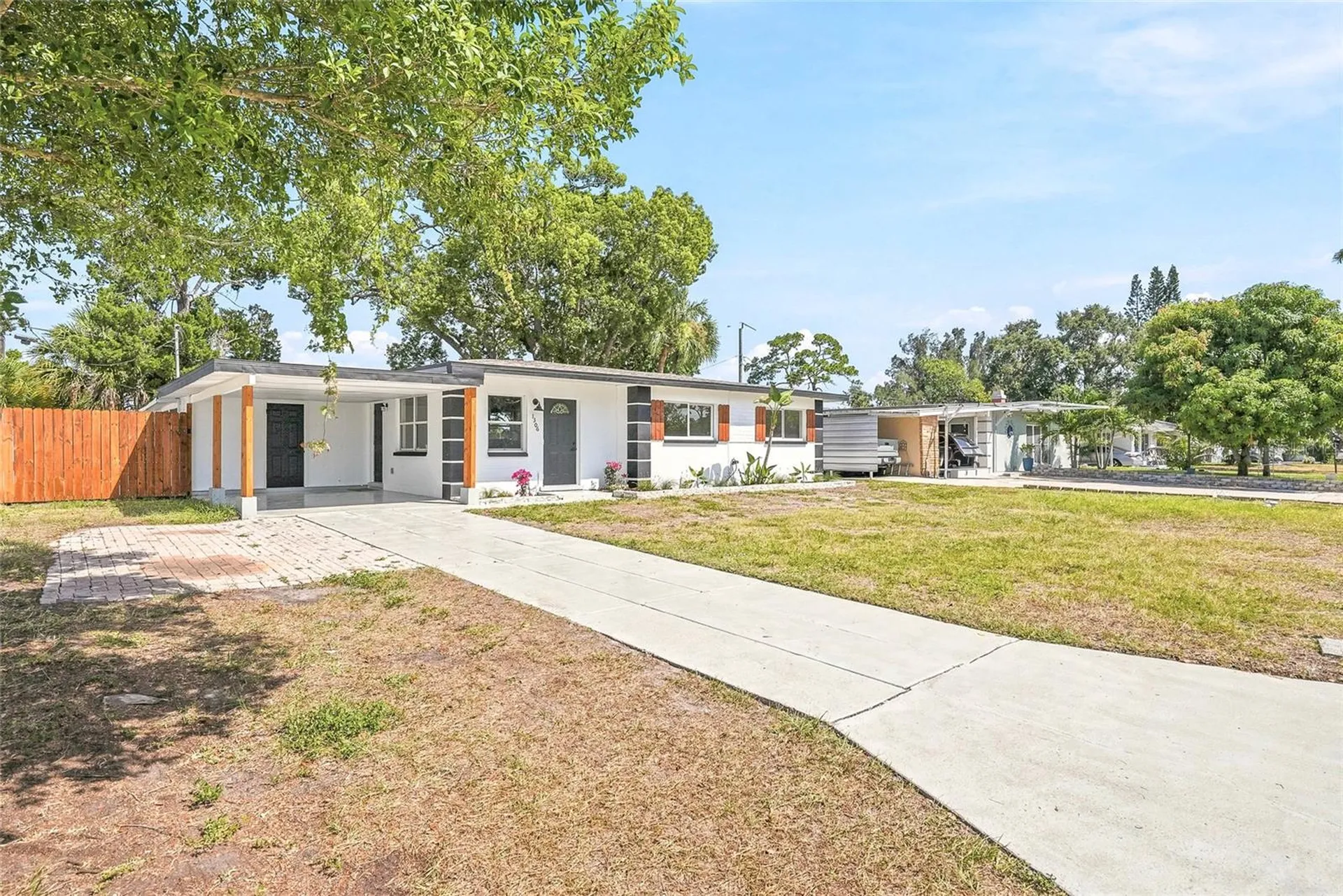 1306 Dartmouth Drive Bradenton FL 34207