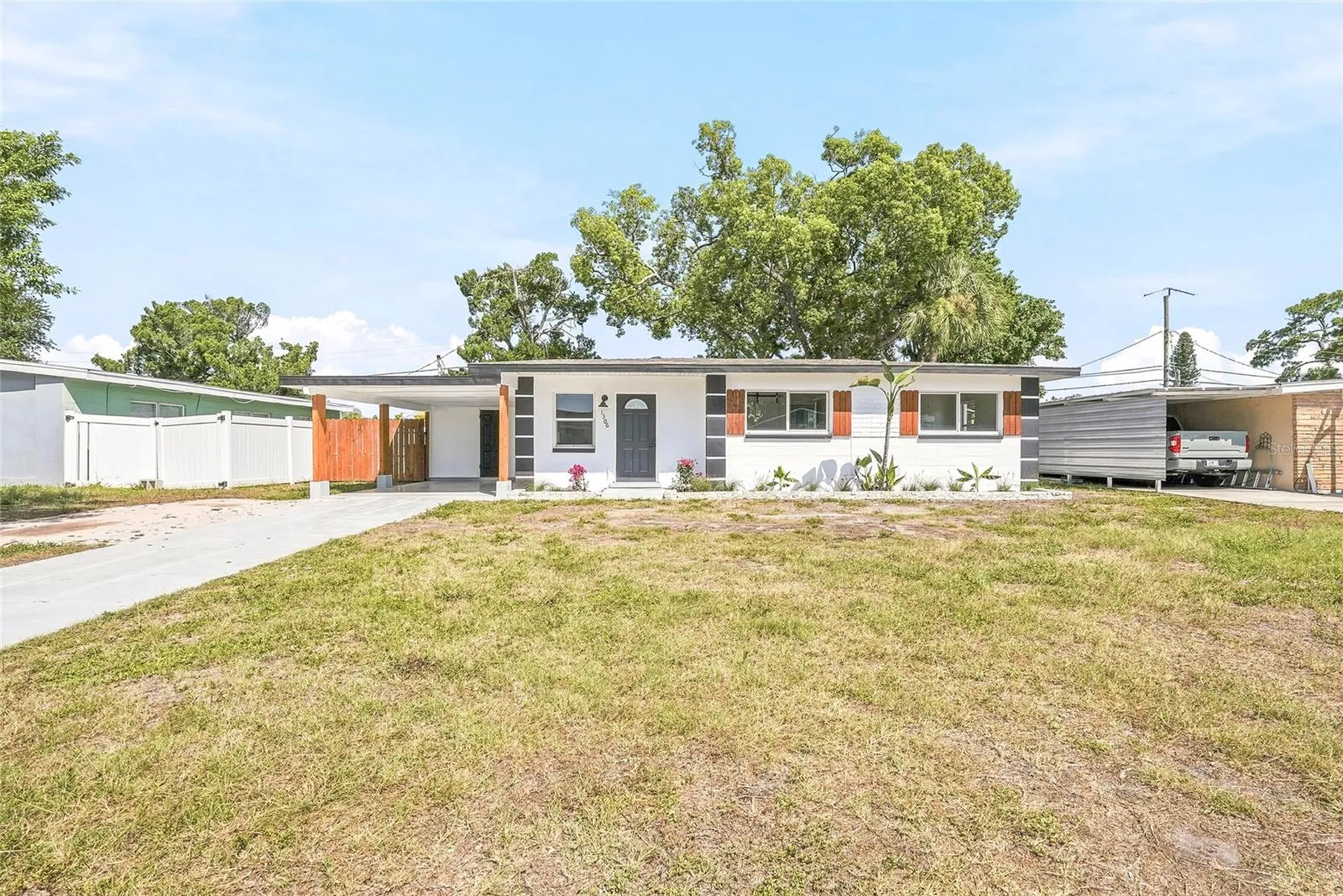 1306 Dartmouth Drive Bradenton FL 34207