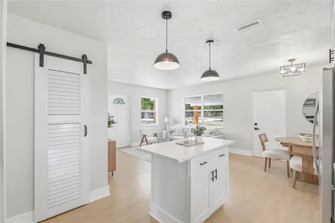1306 Dartmouth Drive Bradenton FL 34207