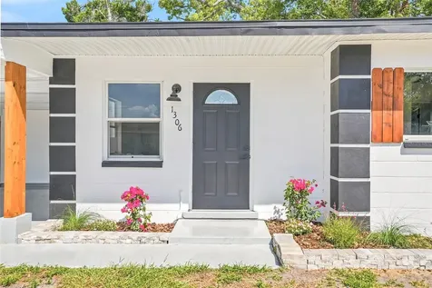 1306 Dartmouth Drive Bradenton FL 34207