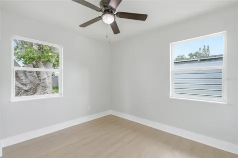 1306 Dartmouth Drive Bradenton FL 34207