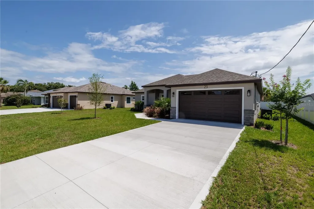 23 Francis Lane Palm Coast FL 32137