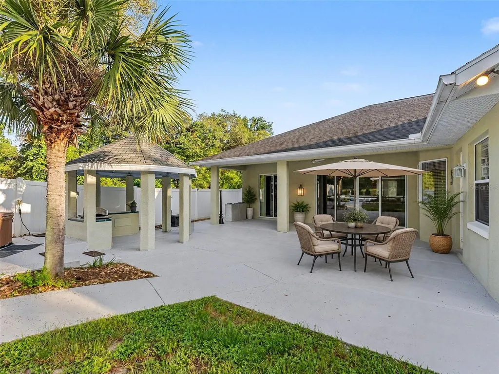 1709 W Pine Ridge Boulevard Beverly Hills FL 34465