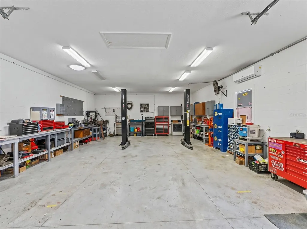 1709 W Pine Ridge Boulevard Beverly Hills FL 34465