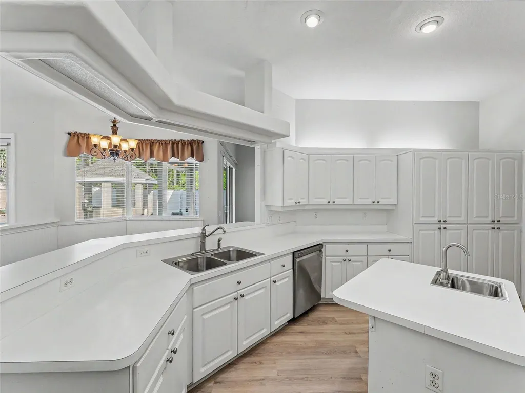 1709 W Pine Ridge Boulevard Beverly Hills FL 34465