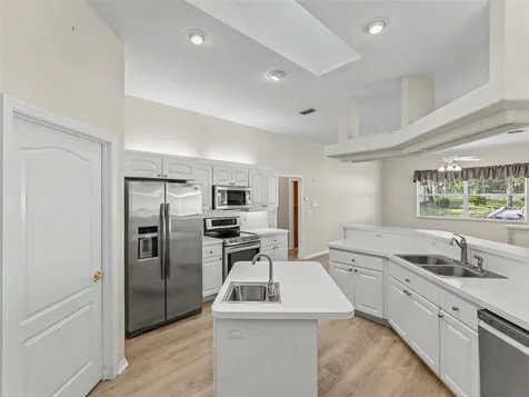 1709 W Pine Ridge Boulevard Beverly Hills FL 34465