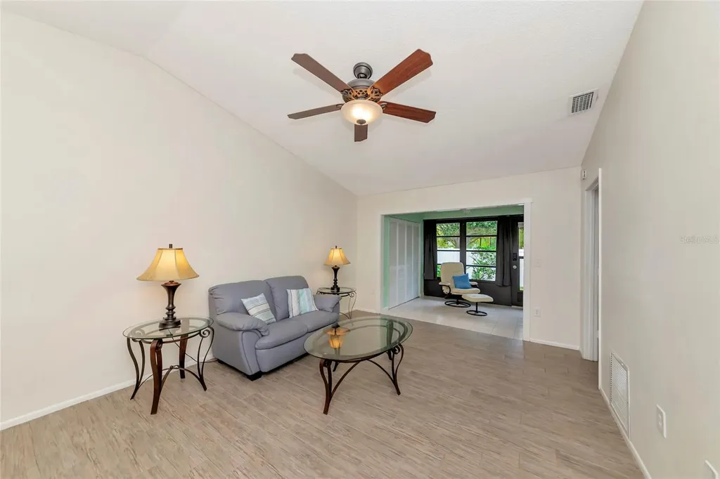 6023 27th Street W Bradenton FL 34207