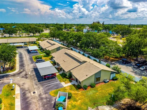 6023 27th Street W Bradenton FL 34207