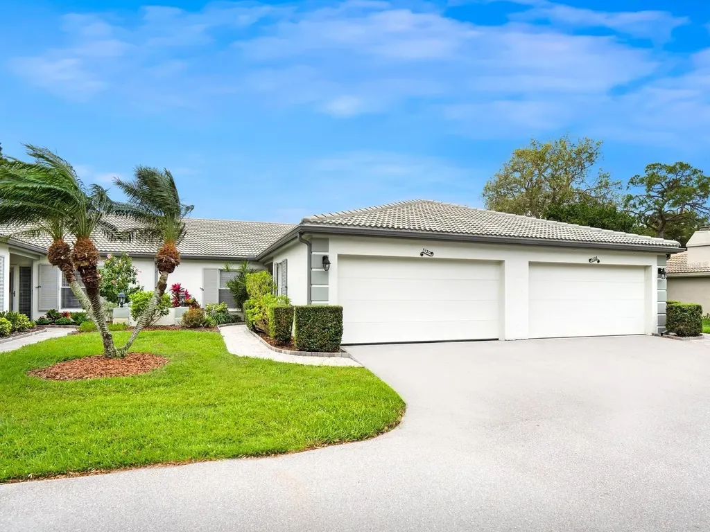 3130 Ringwood Meadow Sarasota FL 34235
