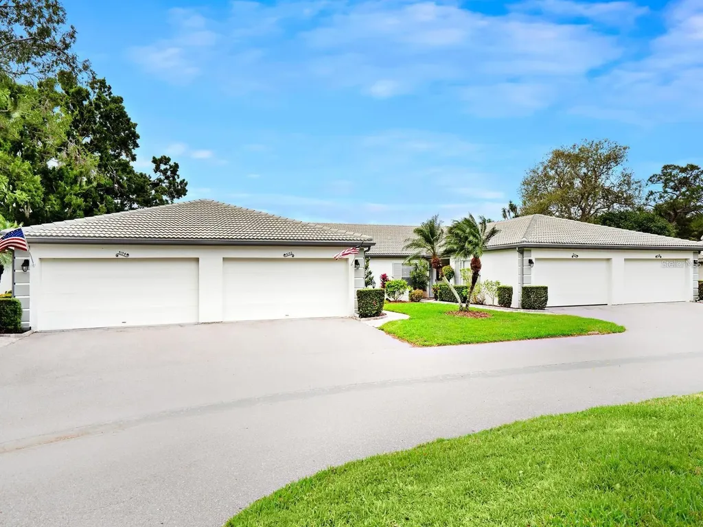 3130 Ringwood Meadow Sarasota FL 34235