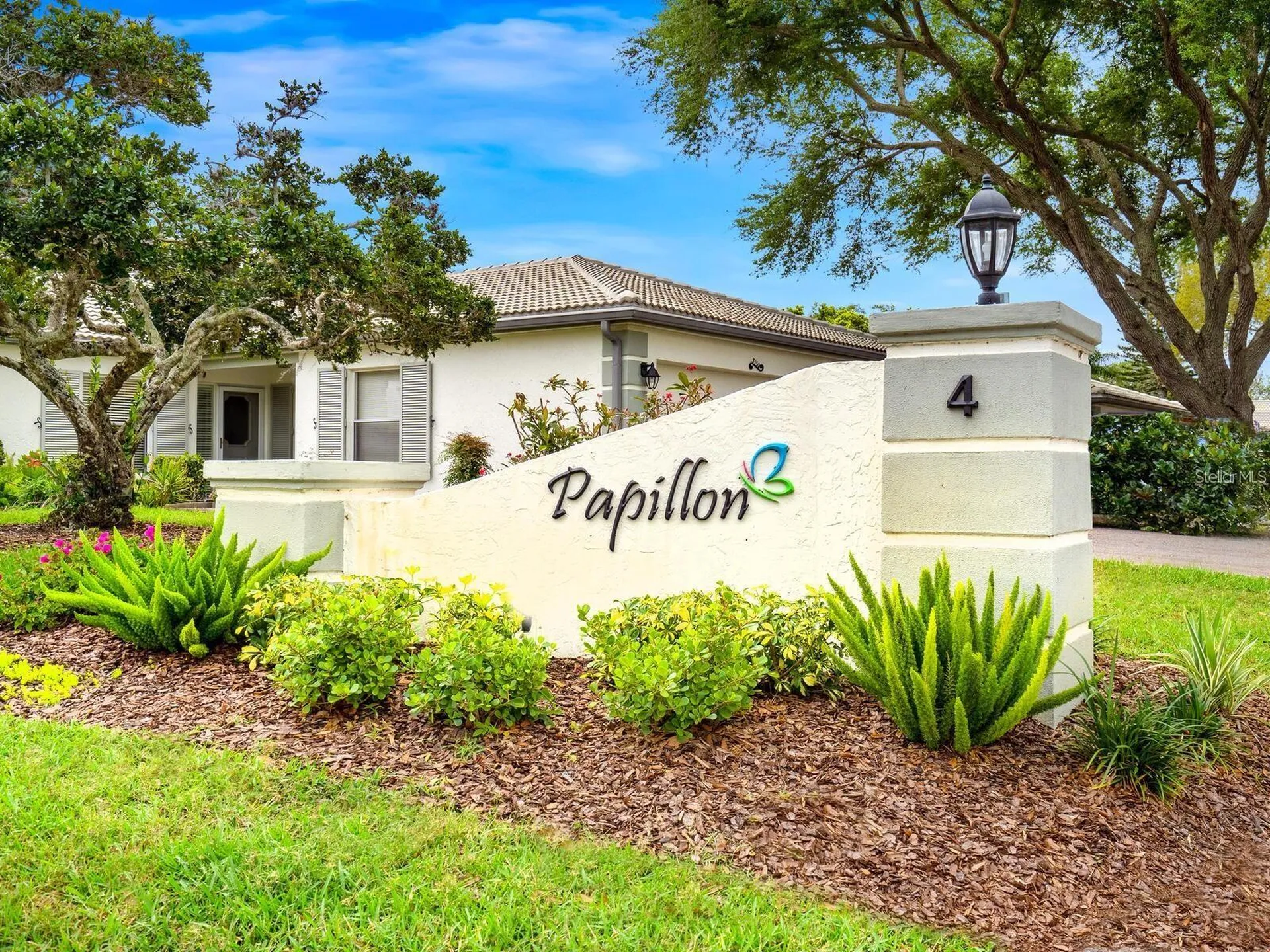 3130 Ringwood Meadow Sarasota FL 34235