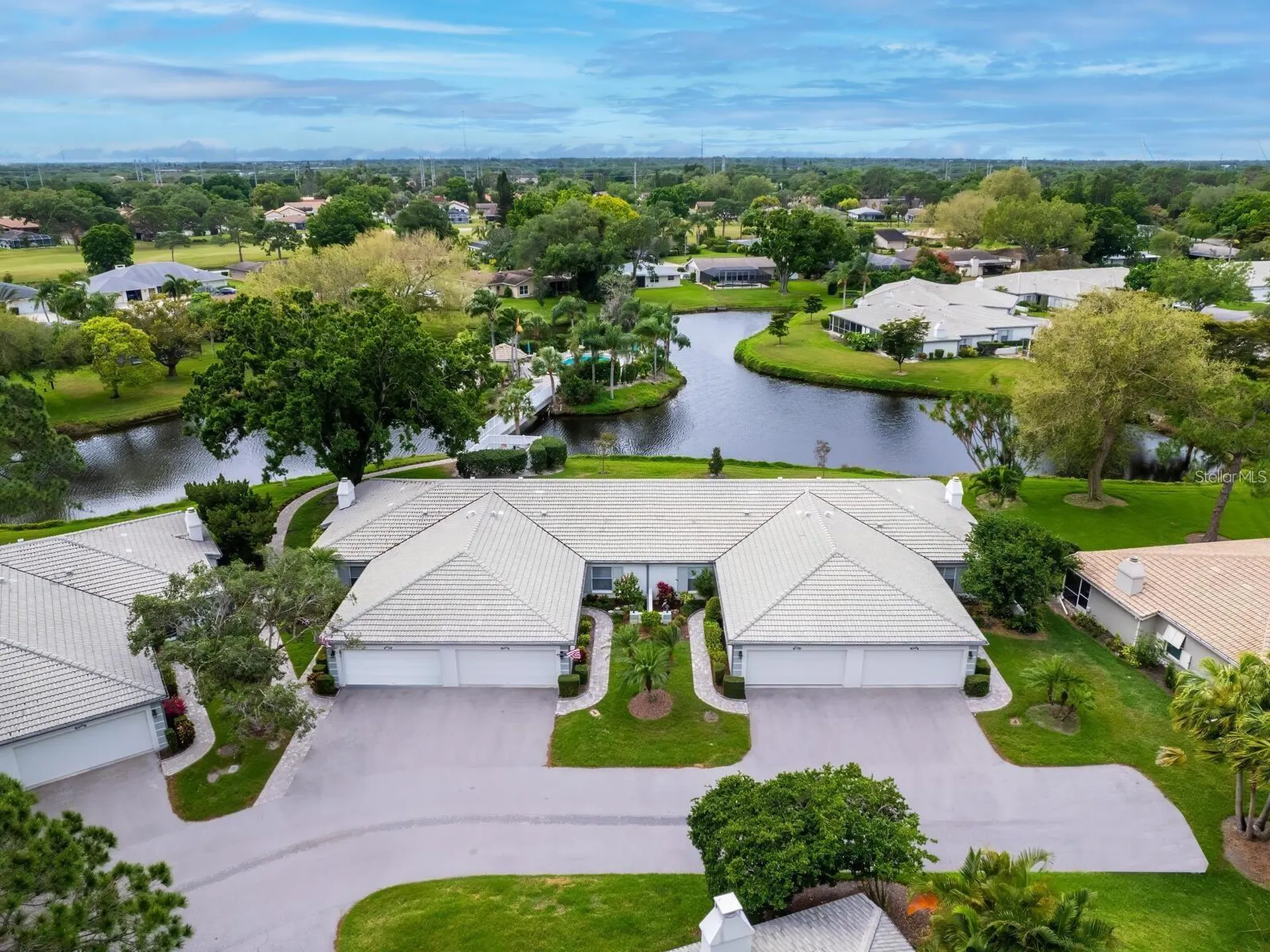 3130 Ringwood Meadow Sarasota FL 34235