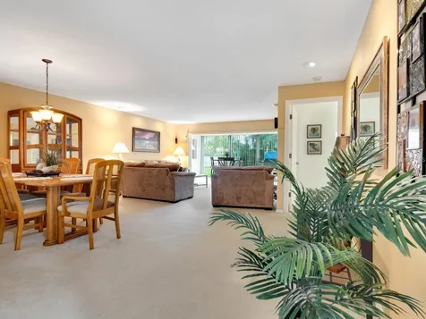 3130 Ringwood Meadow Sarasota FL 34235