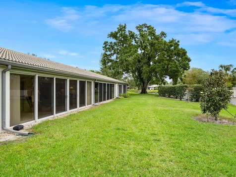 3130 Ringwood Meadow Sarasota FL 34235