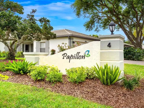 3130 Ringwood Meadow Sarasota FL 34235