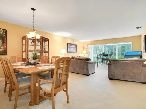 3130 Ringwood Meadow Sarasota FL 34235