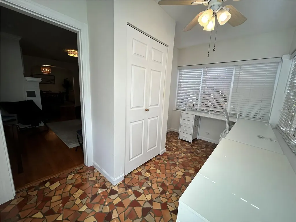 701 29th Avenue N St Petersburg FL 33704