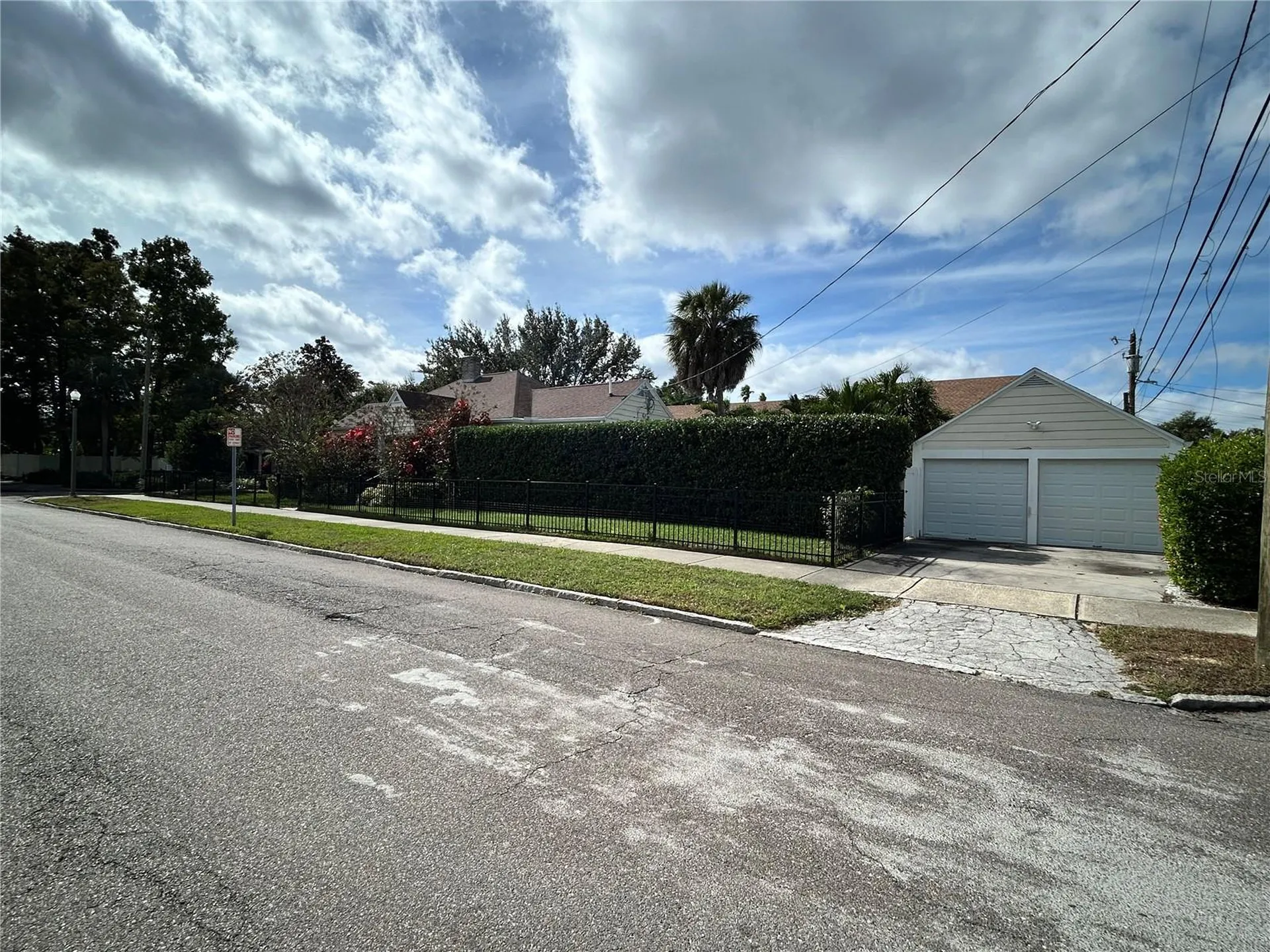 701 29th Avenue N St Petersburg FL 33704