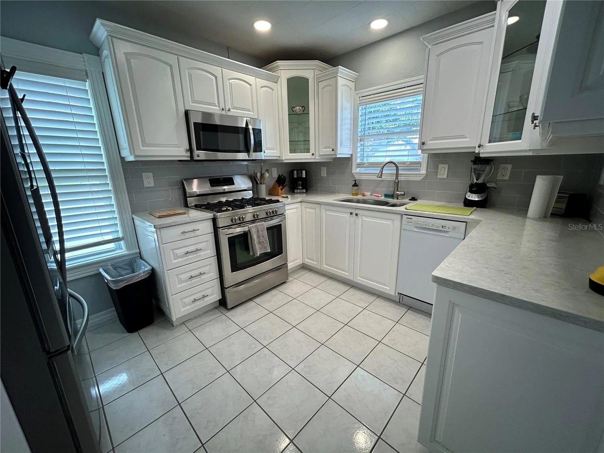 701 29th Avenue N St Petersburg FL 33704