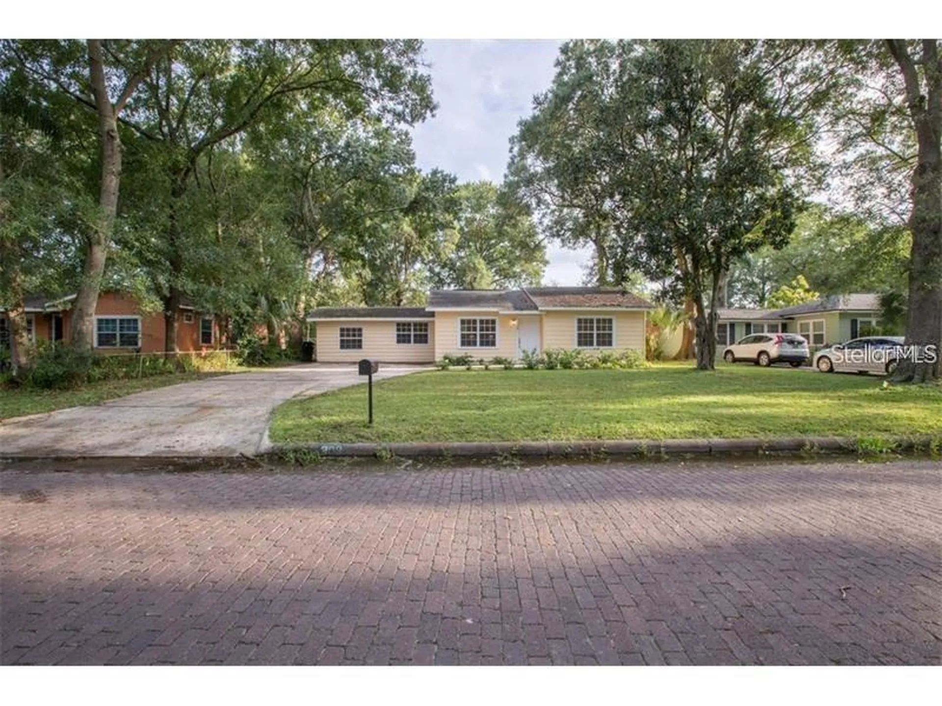 908 W Ohio Avenue Tampa FL 33603