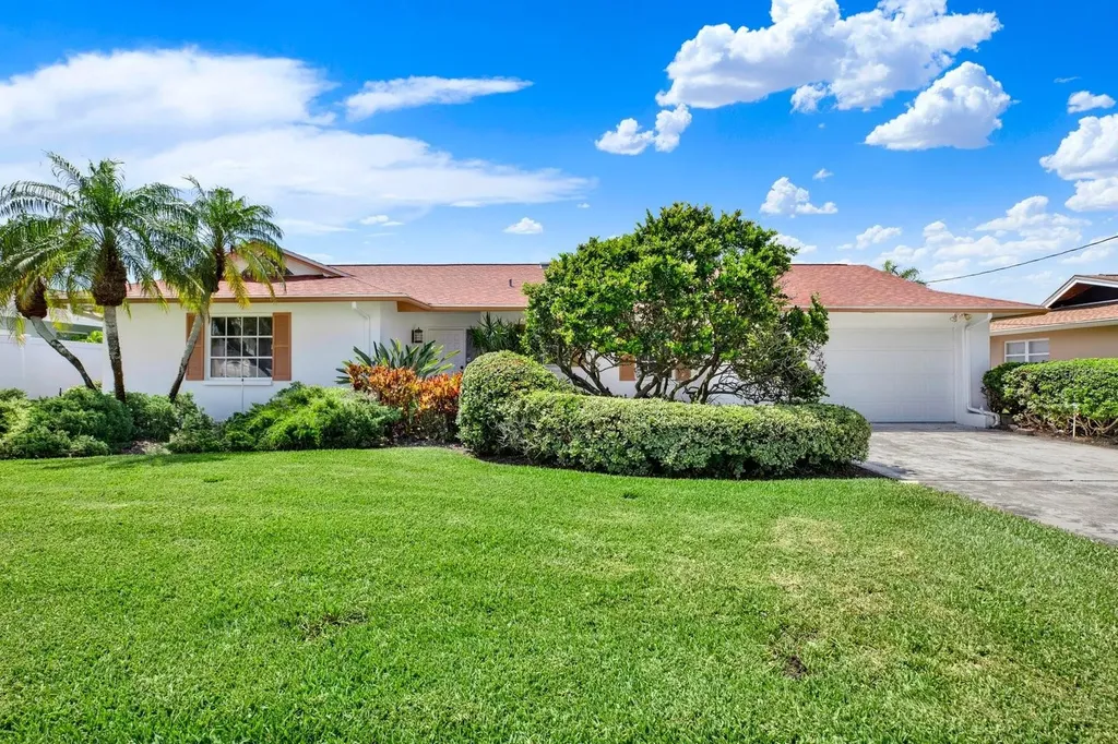 411 Palm Island NE Clearwater Beach FL 33767
