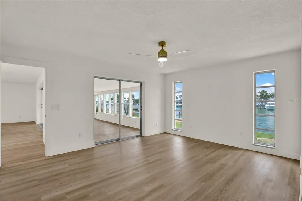 411 Palm Island NE Clearwater Beach FL 33767