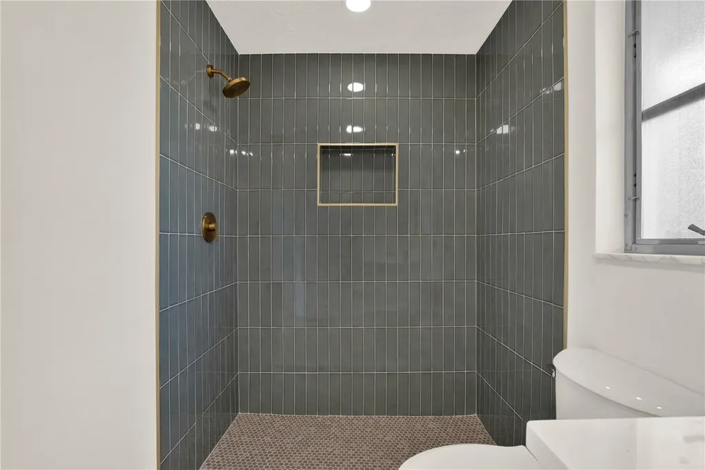 411 Palm Island NE Clearwater Beach FL 33767