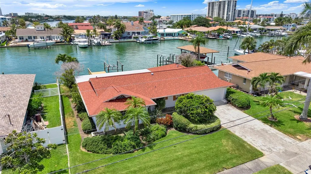 411 Palm Island NE Clearwater Beach FL 33767