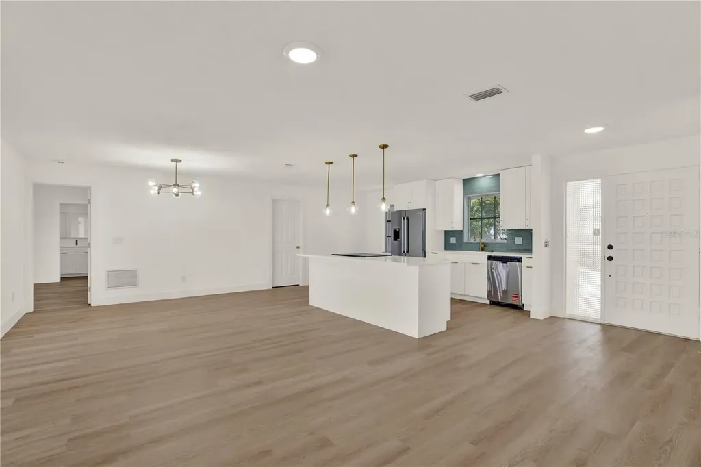 411 Palm Island NE Clearwater Beach FL 33767