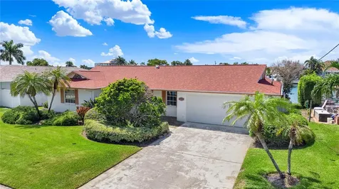 411 Palm Island NE Clearwater Beach FL 33767