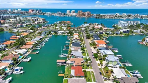 411 Palm Island NE Clearwater Beach FL 33767