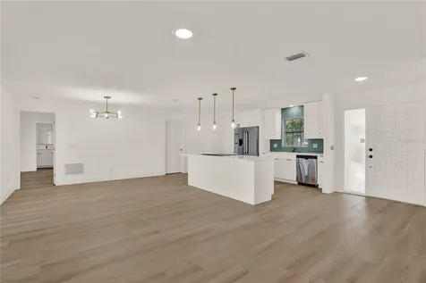 411 Palm Island NE Clearwater Beach FL 33767