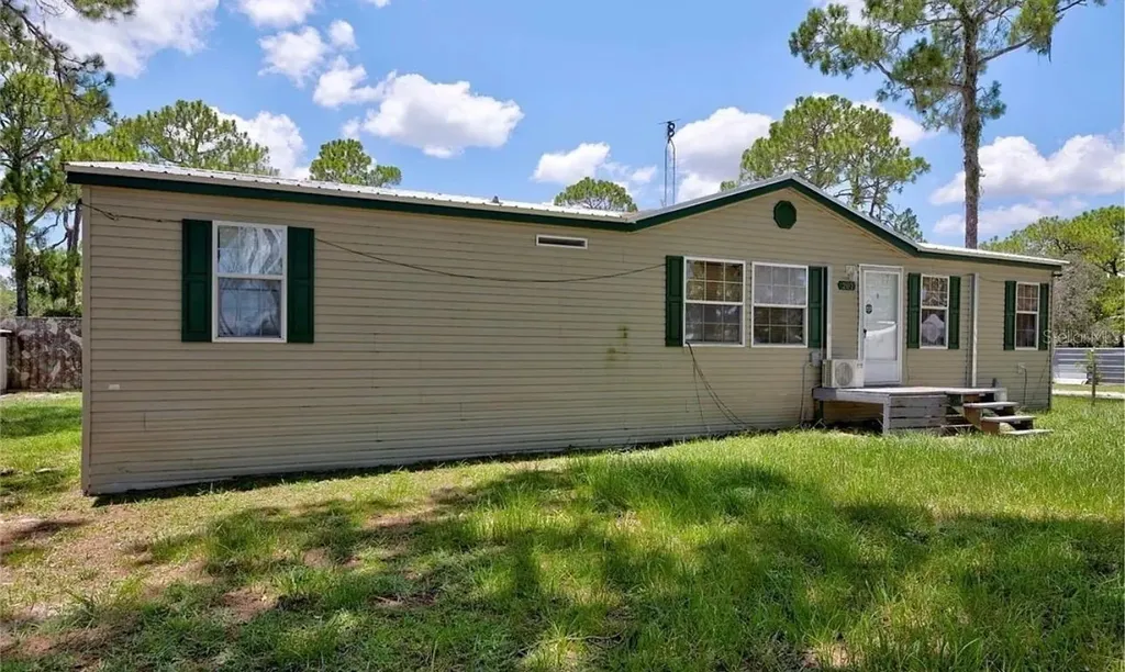 201 E Maxanna Sebring FL 33875