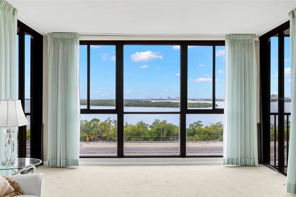 7100 Sunshine Skyway Lane S St Petersburg FL 33711