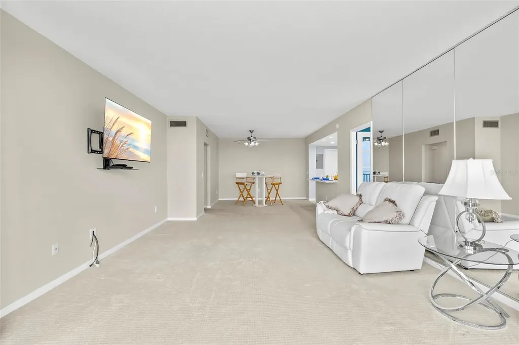 7100 Sunshine Skyway Lane S St Petersburg FL 33711