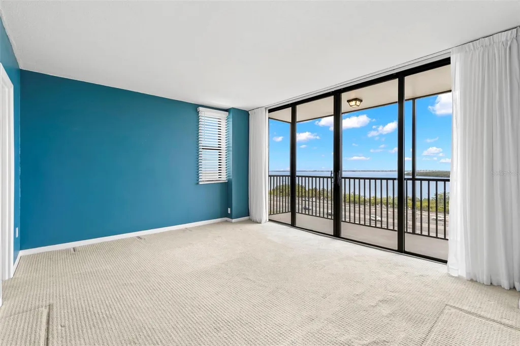 7100 Sunshine Skyway Lane S St Petersburg FL 33711